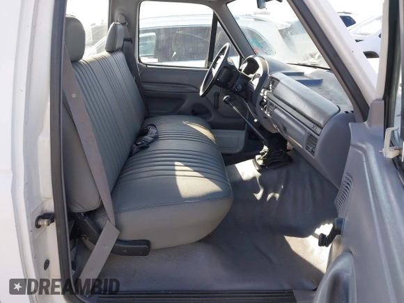 1994 Ford F-150 with VIN 1FTDF15Y8RLA07200, listed as a IAAI auction lot 41710849 with 1 mi miles. Bid and sale history available at carsss.com. Image 8.