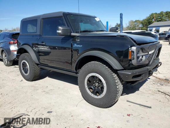 2023 Ford Bronco z VIN 1FMDE5CP6PLB31740, wystawiony jako Copart lot #50167915 z przebiegiem 9 307 mil mil oraz Szkoda całkowita • Salvage title. Historia ofert i sprzedaży dostępna na DreamBid. Obrazek 4.