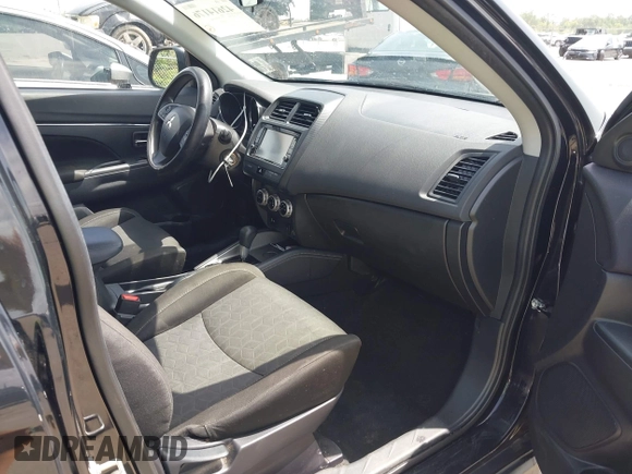 2020 Mitsubishi Outlander ES z VIN JA4AP3AU2LU017750, wystawiony jako IAAI lot #42614176 z przebiegiem 102 566 mil mil oraz . Historia ofert i sprzedaży dostępna na DreamBid. Obrazek 5.