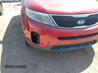 2014 Kia Sorento LX with VIN 5XYKT4A6XEG483251, listed as a IAAI auction lot 41987309 with 237,559 mi miles. Bid and sale history available at carsss.com. Image 6.