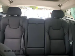 2025 Volvo XC60 Plus с VIN YV4M12RC1S1091670, выставлен на аукционе Copart как лот 47518085 с пробегом 3 972 миль миль и Списание • Salvage title. История ставок и продаж доступна на DreamBid. Изображение 10.