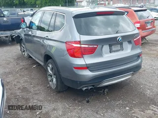 2015 BMW X3 xDrive28i z VIN 5UXWX9C53F0D61007, wystawiony jako IAAI lot #42299523 z przebiegiem 183 205 mil mil oraz . Historia ofert i sprzedaży dostępna na DreamBid. Obrazek 3.