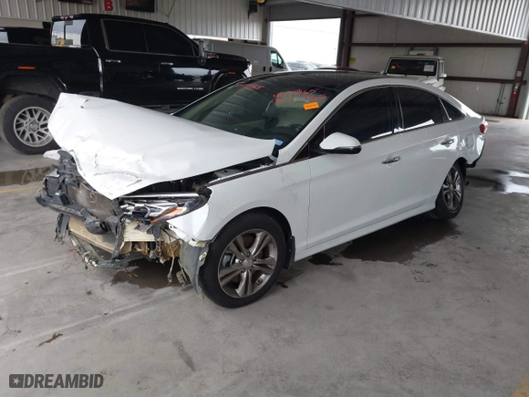 2019 Hyundai Sonata Sport with VIN 5NPE34AF9KH813933, listed as a IAAI auction lot 40777165 with 112,654 mi miles. Bid and sale history available at carsss.com. Image 18.