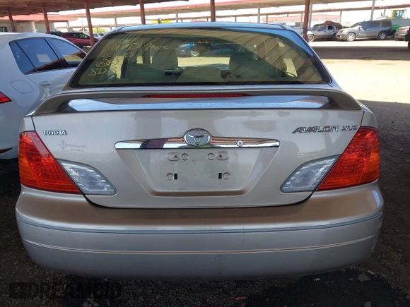 2002 Toyota Avalon XL with VIN 4T1BF28B12U264151, listed as a IAAI auction lot 42111490 with Not Provided miles and . Bid and sale history available at DreamBid. Image 16.