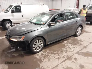 2013 Volkswagen Jetta SE с VIN 3VWDP7AJ6DM430886, выставлен на аукционе IAAI как лот 41585229 с пробегом 176 446 миль миль и . История ставок и продаж доступна на DreamBid. Изображение 2.