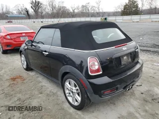 2012 MINI Convertible S z VIN WMWZP3C59CT250929, wystawiony jako Copart lot #46238105 z przebiegiem 109 042 mil mil oraz Czysty tytuł • Clean title. Historia ofert i sprzedaży dostępna na DreamBid. Obrazek 2.