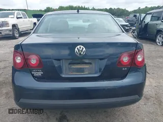 2008 Volkswagen Jetta S with VIN 3VWJM71K88M087847, listed as a IAAI auction lot 42457302 with 161,991 mi miles and . Bid and sale history available at DreamBid. Image 15.
