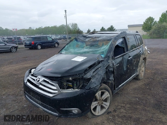 2013 Toyota Highlander Limited z VIN 5TDDK3EH1DS251379, wystawiony jako IAAI lot #42252676 z przebiegiem 126 563 mil mil oraz . Historia ofert i sprzedaży dostępna na DreamBid. Obrazek 6.