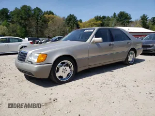 1993 Mercedes-Benz 400 z VIN WDBGA43E4PA107758, wystawiony jako Copart lot #55252815 z przebiegiem 89 659 mil mil oraz Czysty tytuł • Clean title. Historia ofert i sprzedaży dostępna na DreamBid. Obrazek 1.
