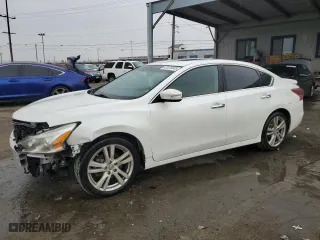 2013 Nissan Altima 3.5 SL with VIN 1N4BL3AP2DN471899, listed as a Copart auction lot 47875645 with 117,839 mi miles and Salvage Title. Bid and sale history available at carsss.com. Image 1.