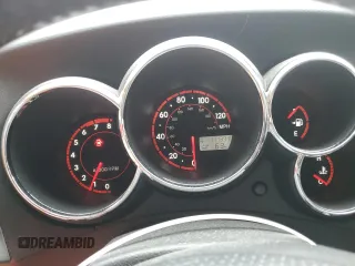 2006 Toyota Matrix STD z VIN 2T1KR30E56C621826, wystawiony jako Copart lot #58933755 z przebiegiem 117 397 mil mil oraz Szkoda całkowita • Salvage title. Historia ofert i sprzedaży dostępna na DreamBid. Obrazek 9.