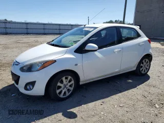 2013 Mazda 2 Touring z VIN JM1DE1LY5D0160472, wystawiony jako Copart lot #50191085 z przebiegiem 116 911 mil mil oraz Czysty tytuł • Clean title. Historia ofert i sprzedaży dostępna na DreamBid. Obrazek 1.