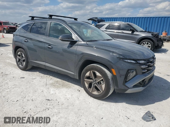 2025 Hyundai Tucson SEL Convenience with VIN 5NMJC3DE9SH466659, listed as a Copart auction lot 46993545 with 5,702 mi miles and Salvage Title. Bid and sale history available at carsss.com. Image 4.