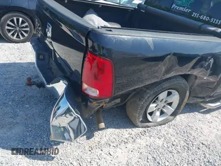 2013 Ram 1500 SLT z VIN 1C6RR6LG8DS545809, wystawiony jako IAAI lot #42013194 z przebiegiem 154 603 mil mil oraz . Historia ofert i sprzedaży dostępna na DreamBid. Obrazek 6.