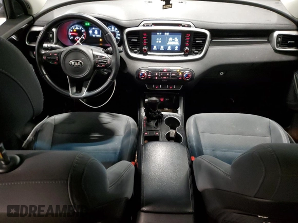 2017 Kia Sorento LX with VIN 5XYPG4A31HG211014, listed as a Copart auction lot 82358694 with 153,275 mi miles and Salvage Title. Bid and sale history available at carsss.com. Image 8.