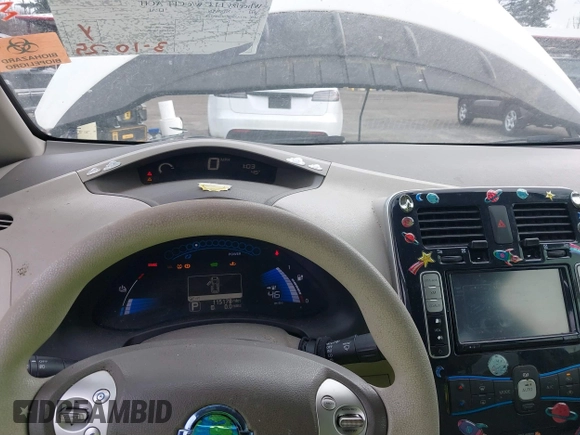 2011 Nissan LEAF SL-e with VIN JN1AZ0CP2BT009158, listed as a IAAI auction lot 41754148 with 115,178 mi miles. Bid and sale history available at carsss.com. Image 14.