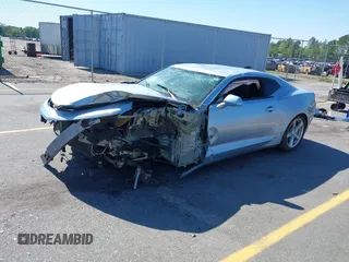 2018 Chevrolet Camaro 1LT z VIN 1G1FB1RX3J0125112, wystawiony jako IAAI lot #42034286 z przebiegiem 179 149 mil mil oraz . Historia ofert i sprzedaży dostępna na DreamBid. Obrazek 16.