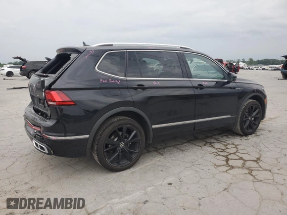 2024 Volkswagen Tiguan SEL R-Line z VIN 3VV4B7AX5RM104673, wystawiony jako Copart lot #56304905 z przebiegiem 9 167 mil mil oraz Czysty tytuł • Clean title. Historia ofert i sprzedaży dostępna na DreamBid. Obrazek 3.