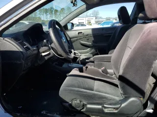 2003 Honda Civic LX with VIN 1HGEM22583L015316, listed as a Copart auction lot 48103875 with 52,419 mi miles and Salvage Title. Bid and sale history available at carsss.com. Image 7.