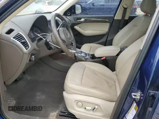 2016 Audi Q5 Premium Plus z VIN WA1D7AFP7GA041764, wystawiony jako Copart lot #50207545 z przebiegiem 126 360 mil mil oraz Szkody całkowita. Historia ofert i sprzedaży dostępna na DreamBid. Obrazek 7.