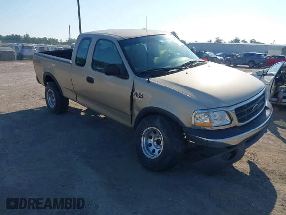 2000 Ford F-150 XL z VIN 1FTRX18W7YNA73804, wystawiony jako IAAI lot #42779753 z przebiegiem 228 666 mil mil oraz . Historia ofert i sprzedaży dostępna na DreamBid. Obrazek 1.