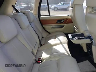 2007 Land Rover Range Rover Sport SC с VIN SALSH234X7A103516, выставлен на аукционе IAAI как лот 41683135 с пробегом Не указан миль и . История ставок и продаж доступна на DreamBid. Изображение 8.
