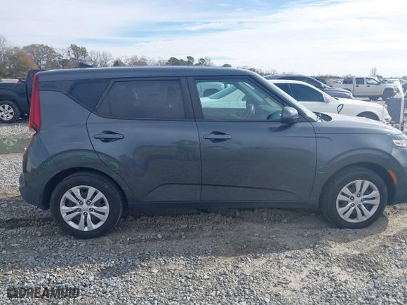 2021 Kia Soul X-Line with VIN KNDJ23AU1M7747914, listed as a IAAI auction lot 41380092 with 47,048 mi miles. Bid and sale history available at carsss.com. Image 13.