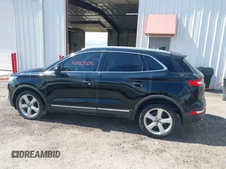 2017 Lincoln MKC Premiere с VIN 5LMCJ1C91HUL49790, выставлен на аукционе IAAI как лот 42422005 с пробегом 99 093 миль миль и . История ставок и продаж доступна на DreamBid. Изображение 14.