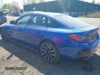 2024 BMW i4 M50 z VIN WBY33AW09RFS60679, wystawiony jako IAAI lot #41983706 z przebiegiem 2665 mil mil oraz . Historia ofert i sprzedaży dostępna na DreamBid. Obrazek 3.