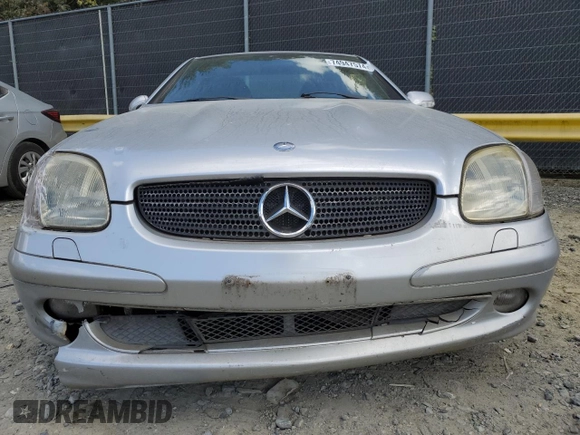 2002 Mercedes-Benz SLK 230 Kompressor z VIN WDBKK49FX2F242519, wystawiony jako Copart lot #74947574 z przebiegiem 38 513 mil mil oraz Czysty tytuł • Clean title. Historia ofert i sprzedaży dostępna na DreamBid. Obrazek 5.