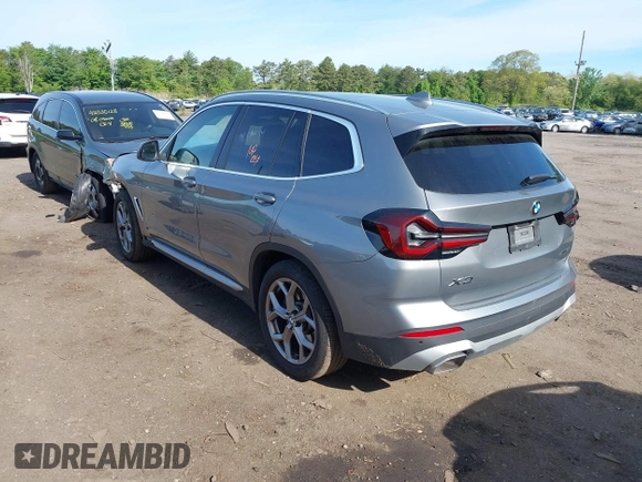 2024 BMW X3 xDrive30i z VIN 5UX53DP09R9U54829, wystawiony jako IAAI lot #42347838 z przebiegiem 36 992 mil mil oraz . Historia ofert i sprzedaży dostępna na DreamBid. Obrazek 3.