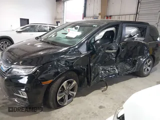 2018 Honda Odyssey Touring with VIN 5FNRL6H87JB105410, listed as a IAAI auction lot 41860707 with 91,908 mi miles. Bid and sale history available at carsss.com. Image 19.