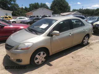 2008 Toyota Yaris with VIN JTDBT923X81259550, listed as a IAAI auction lot 42533846 with 206,670 mi miles and . Bid and sale history available at DreamBid. Image 2.