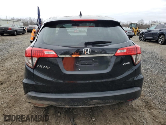 2021 Honda HR-V LX with VIN 3CZRU6H31MM743972, listed as a Copart auction lot 47684755 with 26,440 mi miles and Salvage Title. Bid and sale history available at carsss.com. Image 6.