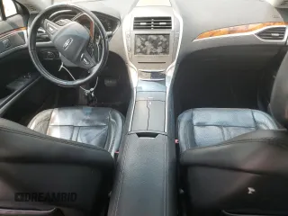 2015 Lincoln MKZ with VIN 3LN6L2J96FR616591, listed as a Copart auction lot 60215825 with 195,951 mi miles and Clean title. Bid and sale history available at DreamBid. Image 8.