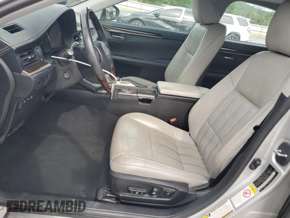 2016 Lexus ES 330 с VIN 58ABK1GG6GU006999, выставлен на аукционе Copart как лот 59988155 с пробегом 173 479 миль миль и Списание • Salvage title. История ставок и продаж доступна на DreamBid. Изображение 7.