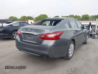 2018 Nissan Altima 2.5 SR with VIN 1N4AL3AP3JC165961, listed as a IAAI auction lot 41875782 with 56,252 mi miles. Bid and sale history available at carsss.com. Image 4.