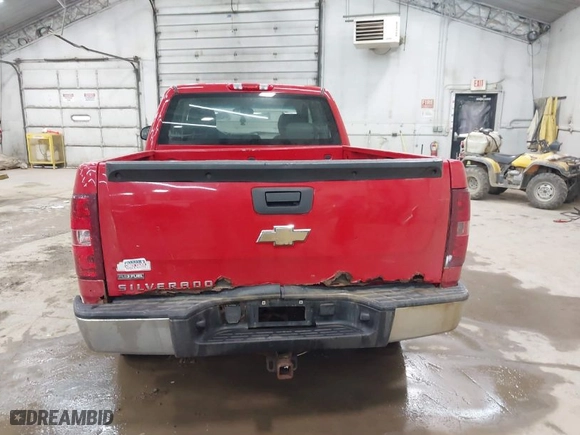 2009 Chevrolet Silverado 1500 Work Truck with VIN 1GCEK19079Z237053, listed as a IAAI auction lot 42036318 with 170,622 mi miles. Bid and sale history available at carsss.com. Image 16.