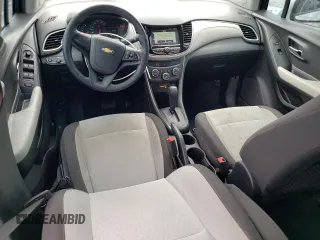 2017 Chevrolet Trax LS z VIN 3GNCJKSB5HL265801, wystawiony jako Copart lot #56644365 z przebiegiem 173 383 mil mil oraz Szkoda całkowita • Salvage title. Historia ofert i sprzedaży dostępna na DreamBid. Obrazek 8.