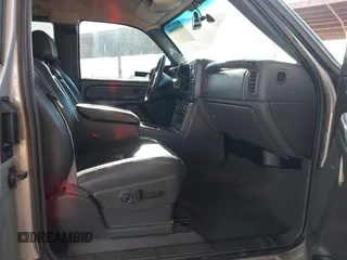 2004 Chevrolet Silverado 1500 with VIN 1GCEK19T14E190953, listed as a IAAI auction lot 41291606 with 109,762 mi miles and . Bid and sale history available at DreamBid. Image 5.