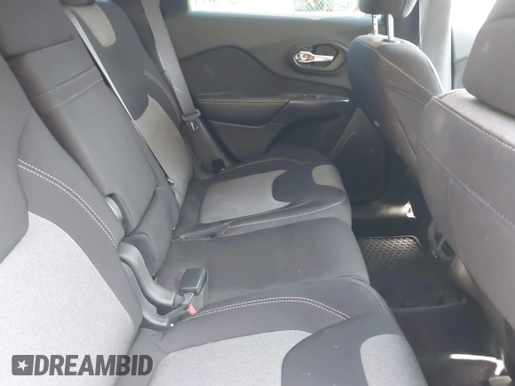 2016 Jeep Cherokee Sport с VIN 1C4PJLAB6GW125251, выставлен на аукционе IAAI как лот 42525092 с пробегом 109 767 миль миль и . История ставок и продаж доступна на DreamBid. Изображение 8.