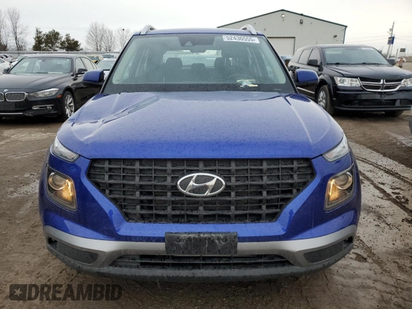 2022 Hyundai Venue Limited with VIN KMHRC8A30NU168917, listed as a Copart auction lot 52430555 with 35,553 mi miles and Clean Title. Bid and sale history available at DreamBid. Image 5.
