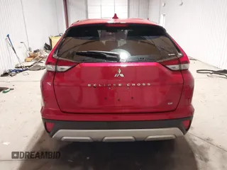 2024 Mitsubishi Eclipse Cross SE z VIN JA4ATWAAXRZ037663, wystawiony jako IAAI lot #41315137 z przebiegiem 23 678 mil mil oraz . Historia ofert i sprzedaży dostępna na DreamBid. Obrazek 17.