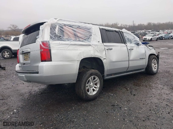 2016 Chevrolet Suburban LT with VIN 1GNSKHKC5GR346521, listed as a IAAI auction lot 41118594 with 31,855 mi miles. Bid and sale history available at carsss.com. Image 4.