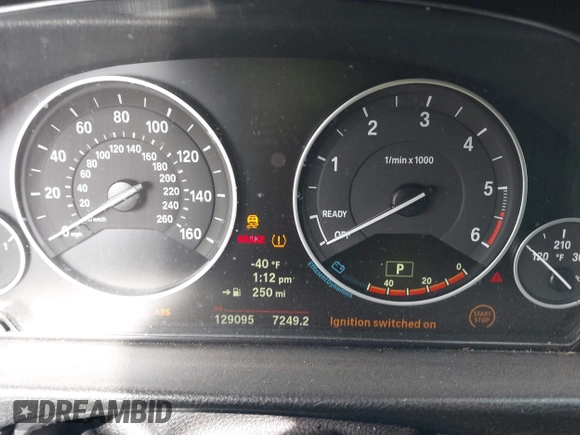 2014 BMW 3 Series 328d xDrive z VIN WBA3D5C5XEKX99221, wystawiony jako IAAI lot #41628911 z przebiegiem 129 095 mil mil oraz . Historia ofert i sprzedaży dostępna na DreamBid. Obrazek 7.