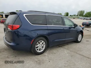 2020 Chrysler Voyager LXi z VIN 2C4RC1DG9LR172114, wystawiony jako Copart lot #54681515 z przebiegiem 81 990 mil mil oraz Szkoda całkowita • Salvage title. Historia ofert i sprzedaży dostępna na DreamBid. Obrazek 3.