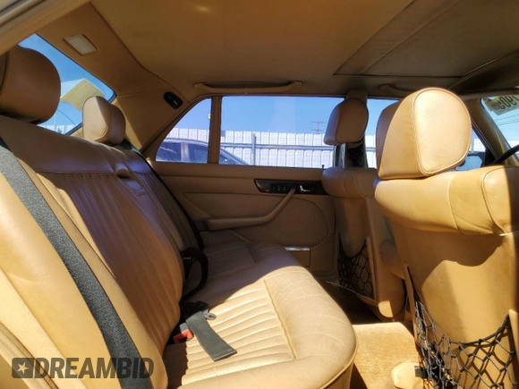 1987 Mercedes-Benz 560 with VIN WDBCA39D1HA280016, listed as a Copart auction lot 46277905 with 151,078 mi miles and Clean Title. Bid and sale history available at DreamBid. Image 10.