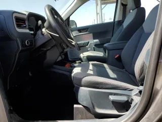 2024 Ford Maverick XLT z VIN 3FTTW8H97RRB33414, wystawiony jako Copart lot #56532305 z przebiegiem 15 823 mil mil oraz Szkoda całkowita • Salvage title. Historia ofert i sprzedaży dostępna na DreamBid. Obrazek 7.