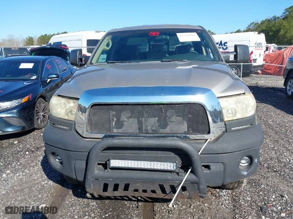2007 Toyota Tundra SR5 with VIN 5TFRV54107X012529, listed as a IAAI auction lot 41738182 with 313,910 mi miles. Bid and sale history available at carsss.com. Image 12.