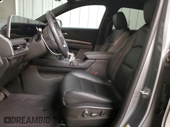 2024 Cadillac XT4 AWD Premium Luxury z VIN 1GYFZDR42RF137782, wystawiony jako Copart lot #79015104 z przebiegiem 11 549 mil mil oraz Czysty tytuł • Clean title. Historia ofert i sprzedaży dostępna na DreamBid. Obrazek 7.